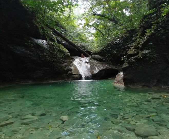 <b class="font-bara"><i class="bi bi-geo-fill h4"></i> Pamuhanginan</b> <br/>20 minutes’ walk from Sabang and the way is not yet easy to reach the spot. It is a wide road lined with grass and shrubs and the occasional tall tree.